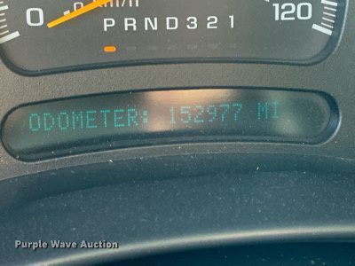 image for item LH9733 2006 Chevrolet Silverado 3500  Ext. Cab flatbed pickup truck