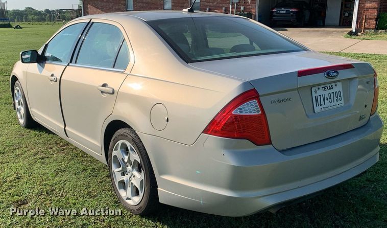 image for item LH9734 2010  Ford Fusion