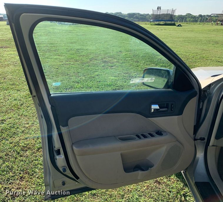 image for item LH9734 2010  Ford Fusion