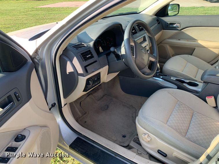 image for item LH9734 2010  Ford Fusion