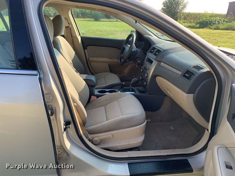 image for item LH9734 2010  Ford Fusion