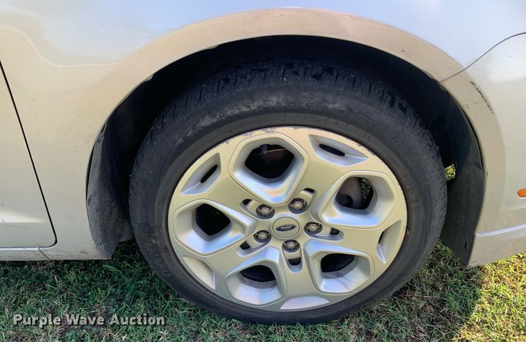 image for item LH9734 2010  Ford Fusion