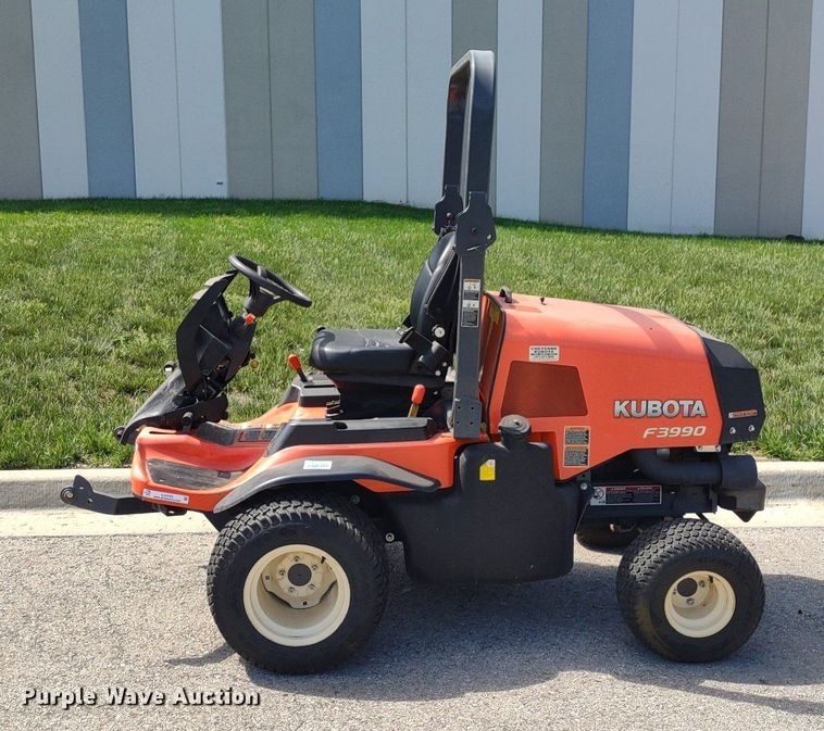 image for item LL9164 2020 Kubota F3990  lawn mower