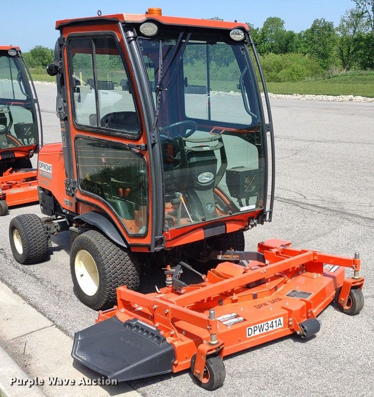 image for item LL9165 2019 Kubota F3990  lawn mower