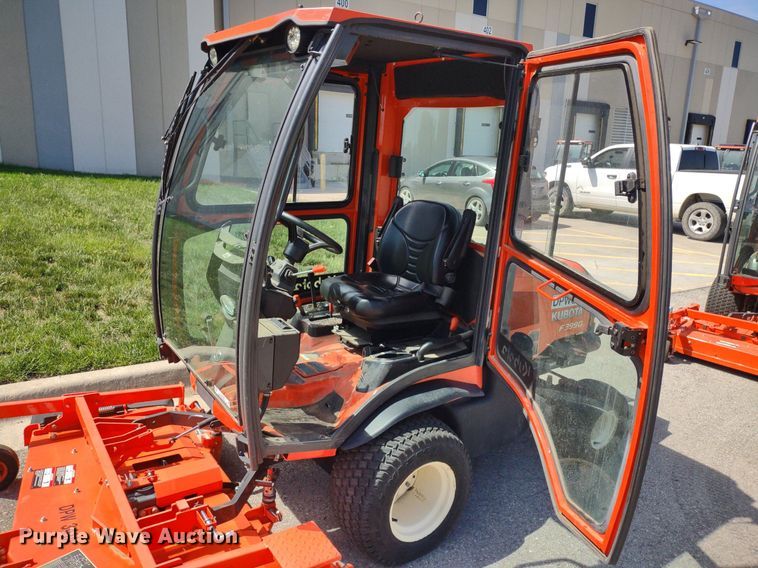 image for item LL9165 2019 Kubota F3990  lawn mower