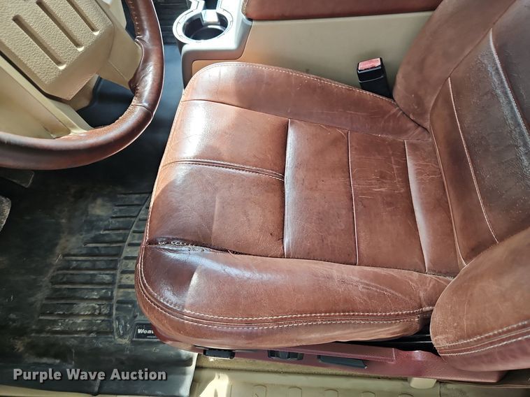 image for item LL9265 2008 Ford F350 Super Duty King Ranch  Crew Cab pickup truck