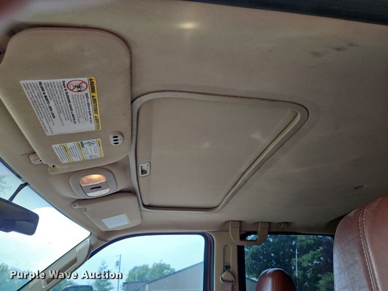 image for item LL9265 2008 Ford F350 Super Duty King Ranch  Crew Cab pickup truck