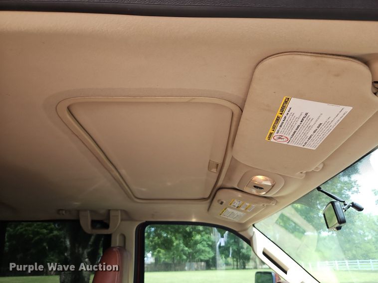 image for item LL9265 2008 Ford F350 Super Duty King Ranch  Crew Cab pickup truck