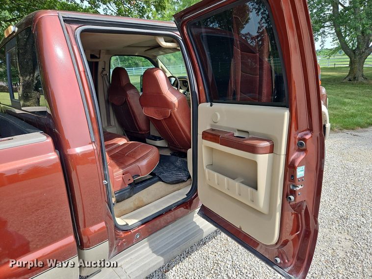 image for item LL9265 2008 Ford F350 Super Duty King Ranch  Crew Cab pickup truck