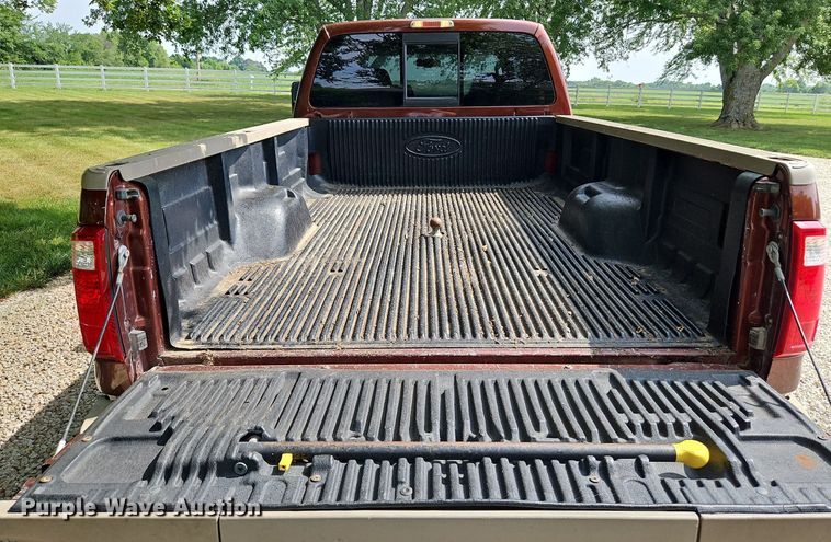 image for item LL9265 2008 Ford F350 Super Duty King Ranch  Crew Cab pickup truck