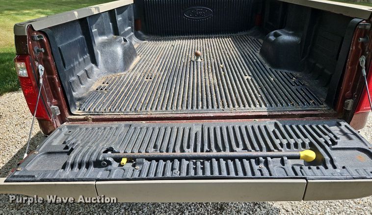 image for item LL9265 2008 Ford F350 Super Duty King Ranch  Crew Cab pickup truck