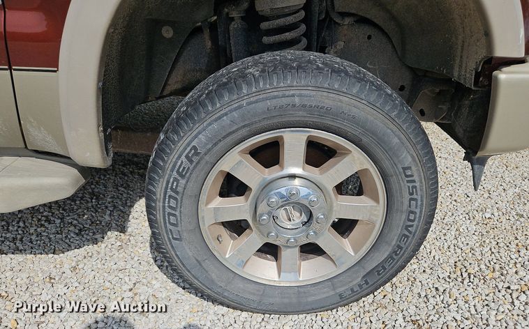 image for item LL9265 2008 Ford F350 Super Duty King Ranch  Crew Cab pickup truck