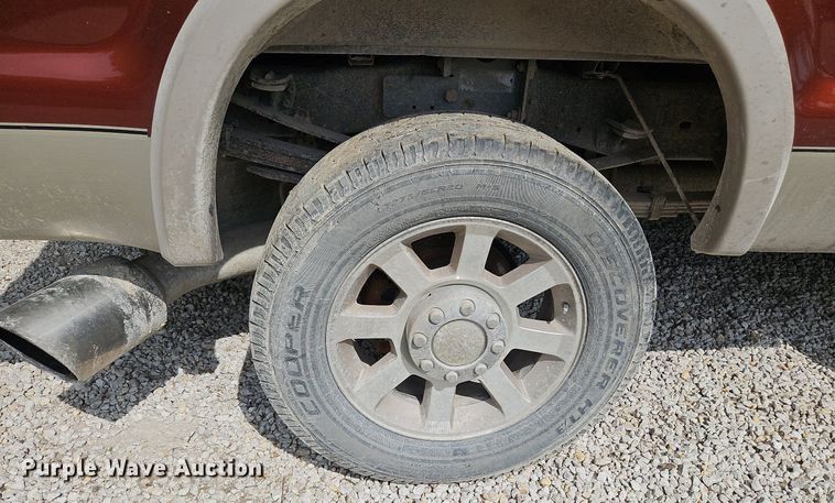 image for item LL9265 2008 Ford F350 Super Duty King Ranch  Crew Cab pickup truck