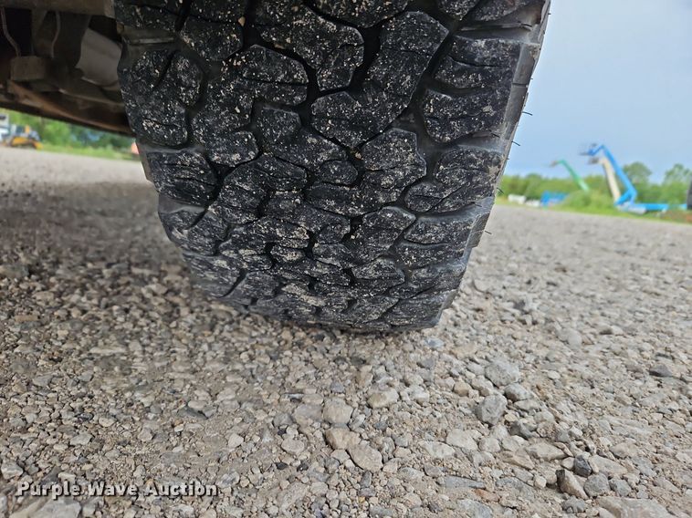 image for item LM9051 2008  Chevrolet Silverado 2500HD  Crew Cab pickup truck