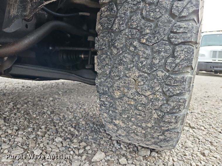 image for item LM9051 2008  Chevrolet Silverado 2500HD  Crew Cab pickup truck