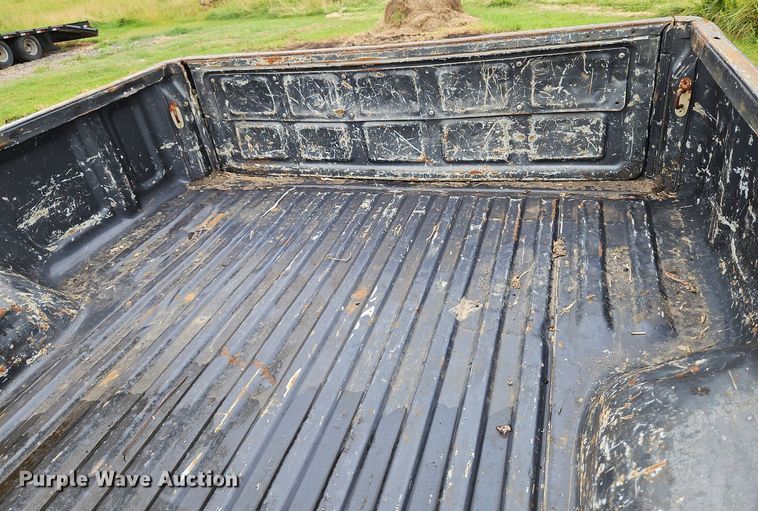 image for item LM9059 1990 Toyota  pickup truck