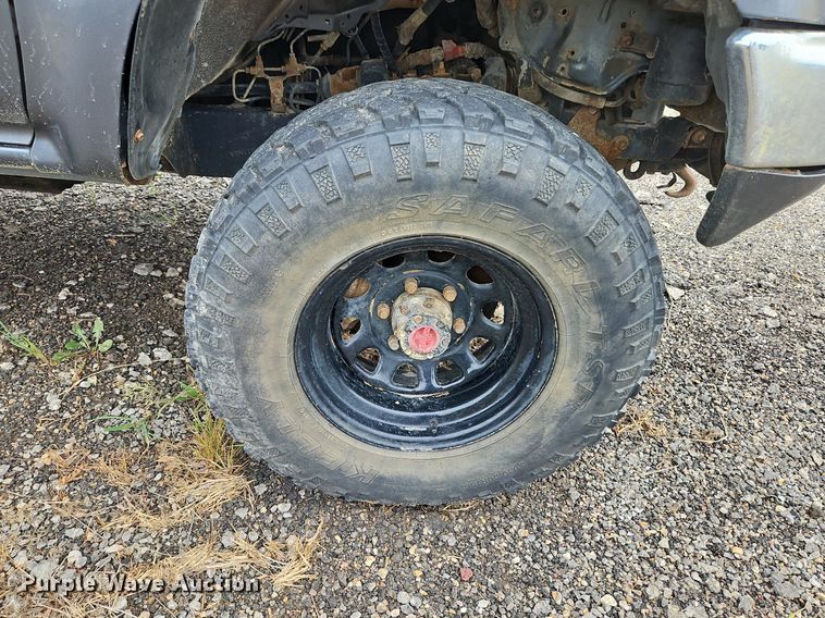 image for item LM9059 1990 Toyota  pickup truck