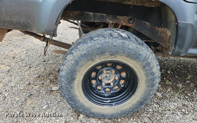 image for item LM9059 1990 Toyota  pickup truck