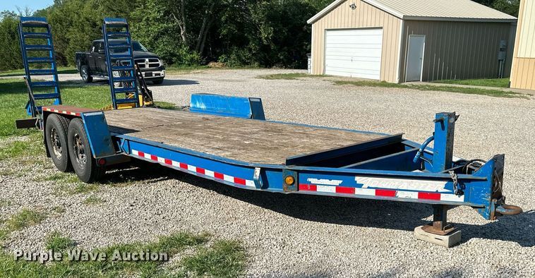 image for item LP9997 2015 Towmaster  equipment trailer