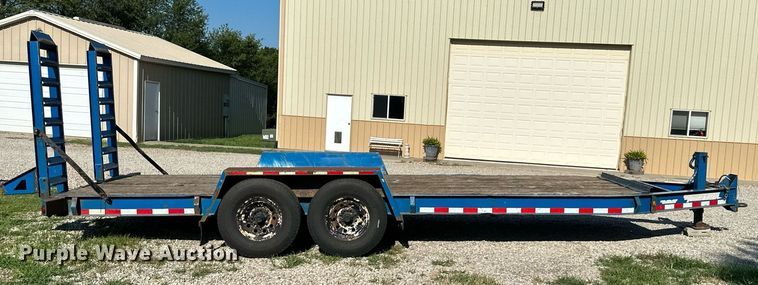 image for item LP9997 2015 Towmaster  equipment trailer