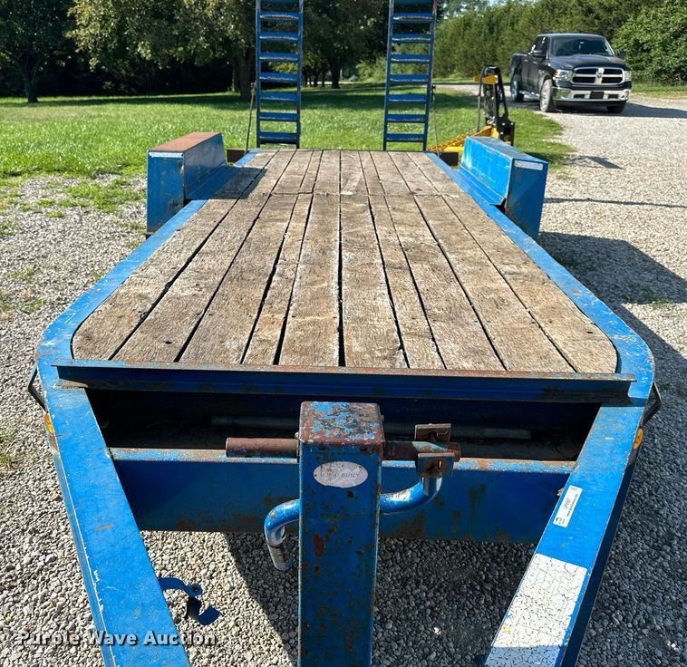 image for item LP9997 2015 Towmaster  equipment trailer