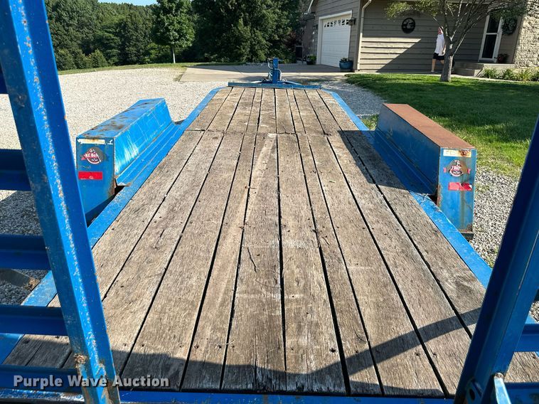 image for item LP9997 2015 Towmaster  equipment trailer