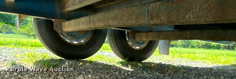 image for item LP9997 2015 Towmaster  equipment trailer