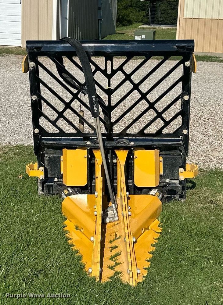 image for item LP9998 CL Fab  skid steer tree puller