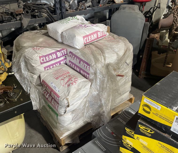 image for item LS9302 Approximately 48 bags of Clean Bite abrasive media