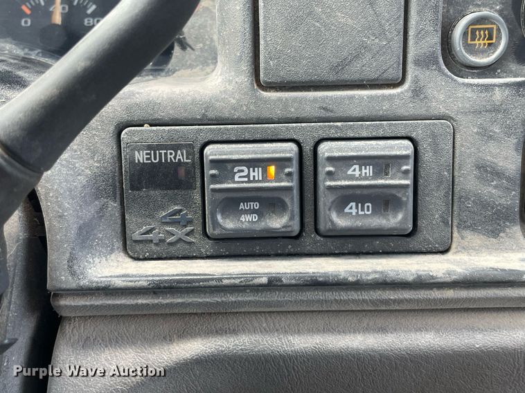 image for item LS9322 1998 Chevrolet Suburban 1500  SUV