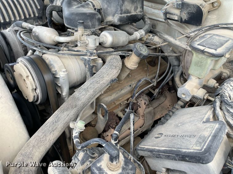 image for item LS9322 1998 Chevrolet Suburban 1500  SUV