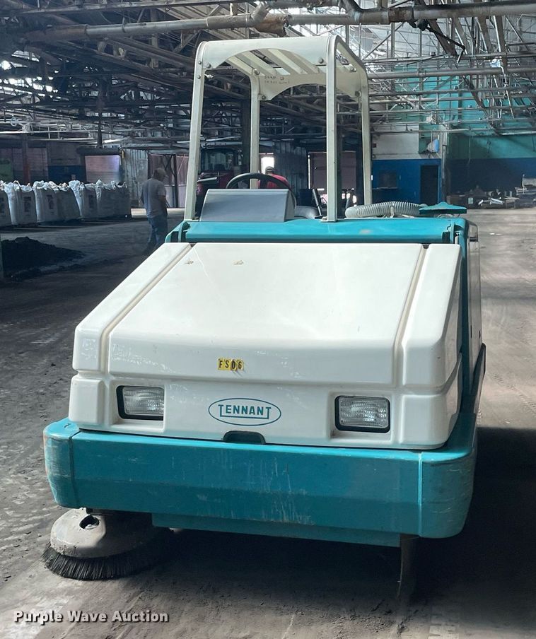 image for item LS9335 Tennant 355  sweeper