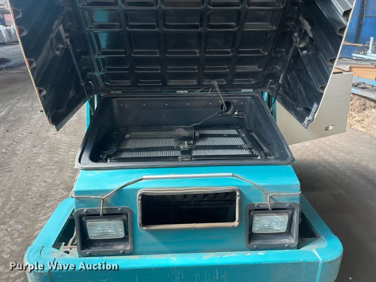 image for item LS9335 Tennant 355  sweeper