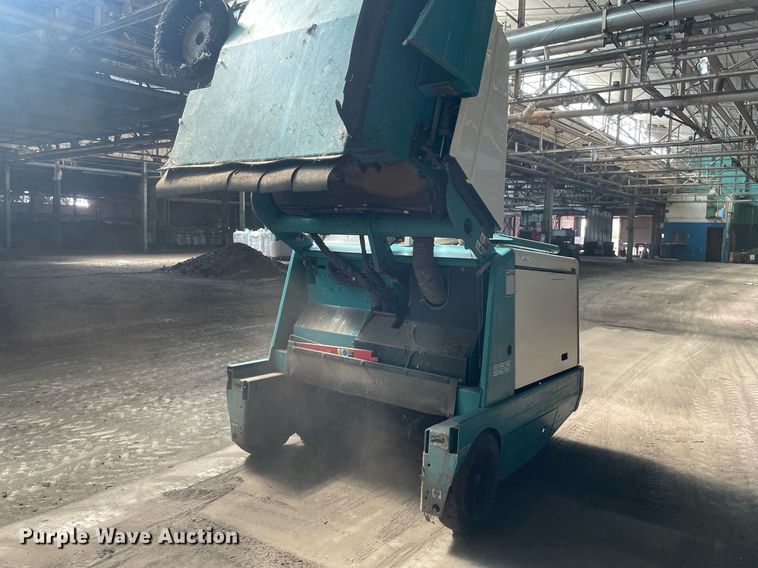 image for item LS9335 Tennant 355  sweeper