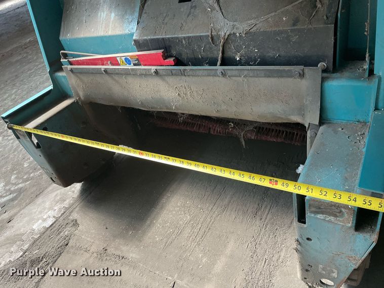 image for item LS9335 Tennant 355  sweeper