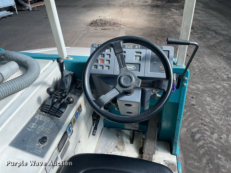 image for item LS9335 Tennant 355  sweeper