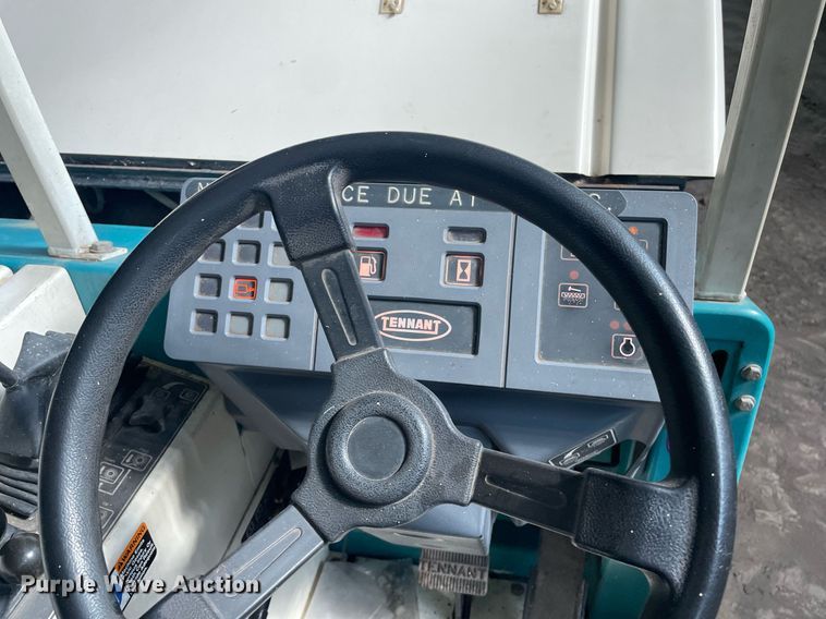 image for item LS9335 Tennant 355  sweeper