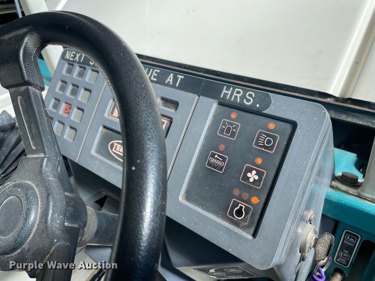 image for item LS9335 Tennant 355  sweeper