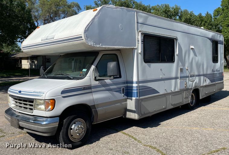 image for item LS9340 1995 Winnebago Minnie Winnie  RV