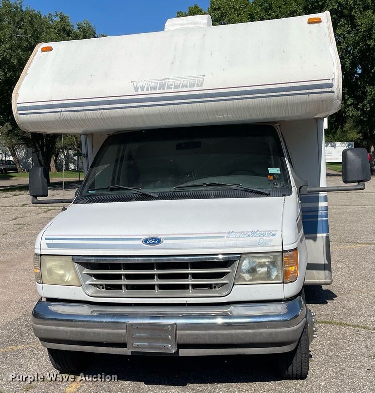 image for item LS9340 1995 Winnebago Minnie Winnie  RV