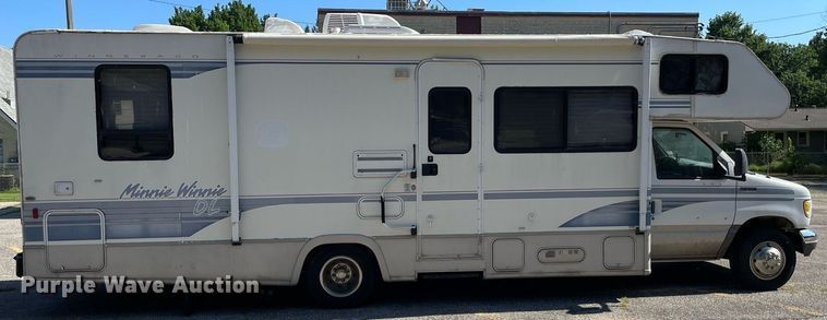 image for item LS9340 1995 Winnebago Minnie Winnie  RV