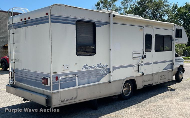 image for item LS9340 1995 Winnebago Minnie Winnie  RV