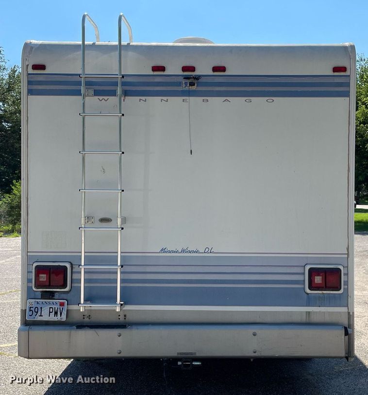 image for item LS9340 1995 Winnebago Minnie Winnie  RV