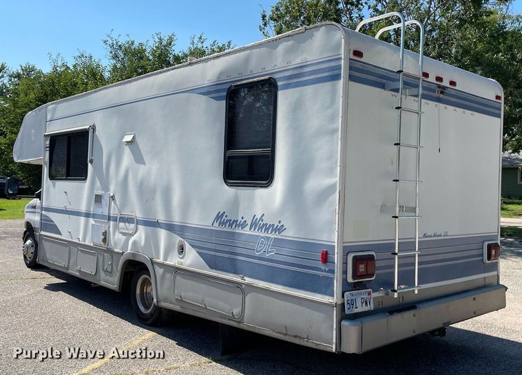 image for item LS9340 1995 Winnebago Minnie Winnie  RV