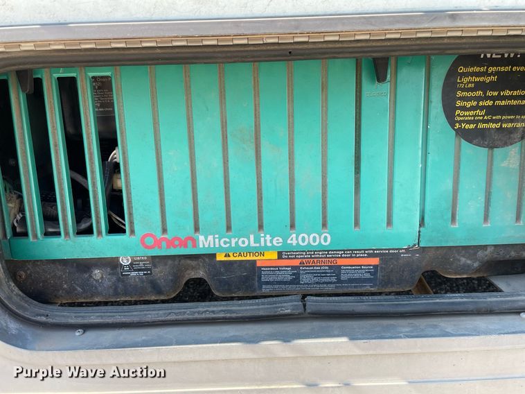 image for item LS9340 1995 Winnebago Minnie Winnie  RV