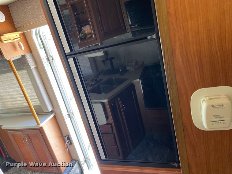 image for item LS9340 1995 Winnebago Minnie Winnie  RV