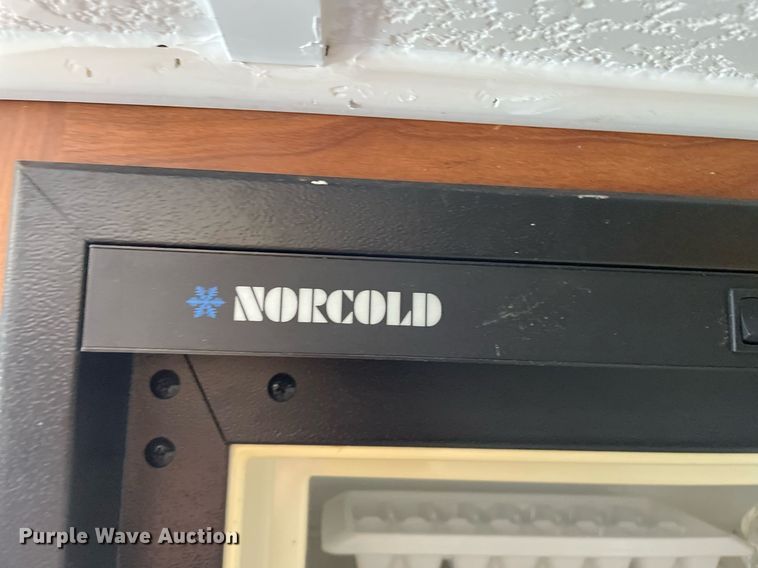 image for item LS9340 1995 Winnebago Minnie Winnie  RV