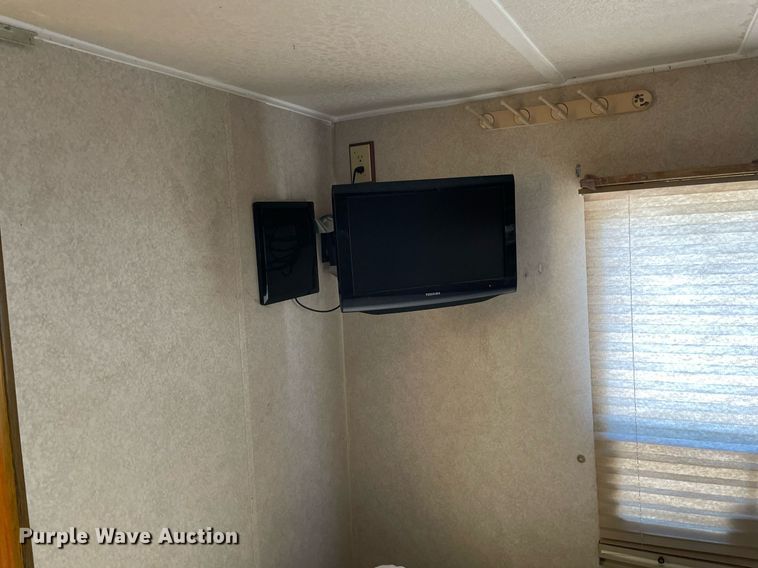 image for item LS9340 1995 Winnebago Minnie Winnie  RV