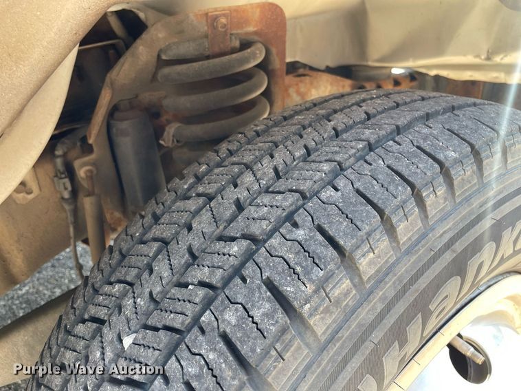 image for item LS9340 1995 Winnebago Minnie Winnie  RV