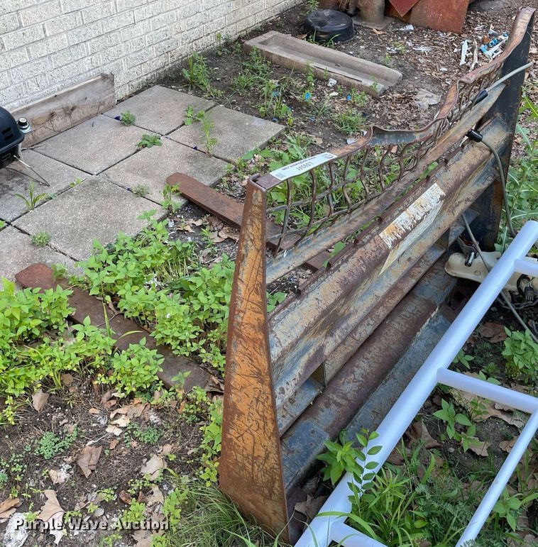 image for item LS9341 Skid steer forks